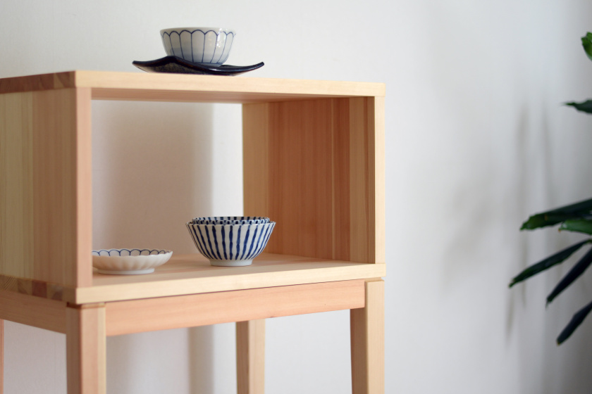 Cabinet with bowls
